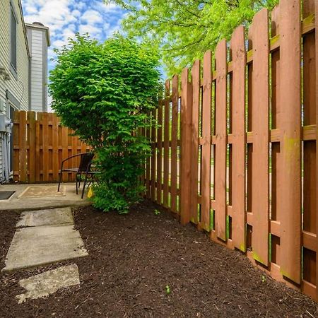 Family Friendly And Quite 2 Bedroom Condo Close To Fun Fort Wayne Exterior photo